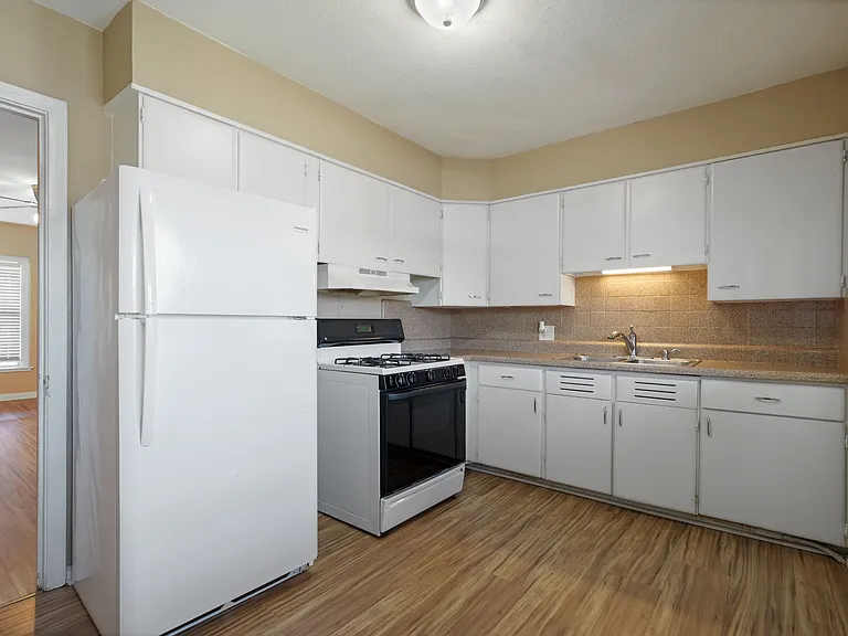 910 Ohio Ave #4 — Photo 10