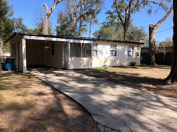 2nd image of 2621 Lowes Pl