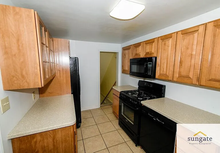 8616 Pleasant Plains Rd — Photo 9
