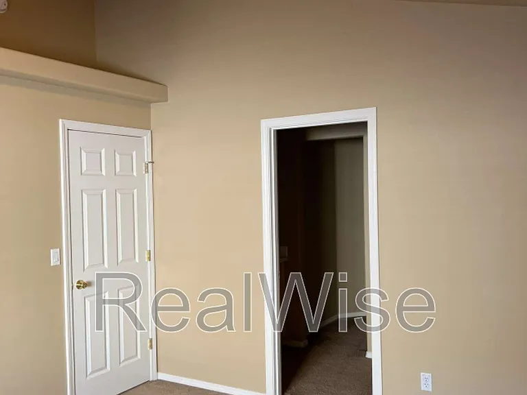 20611 Daisy Ln — Photo 10