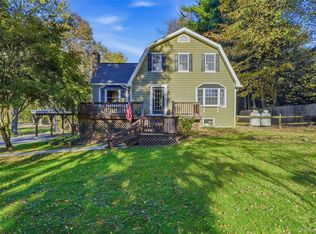 30 Lomala Rd, Hopewell Junction, NY 12533