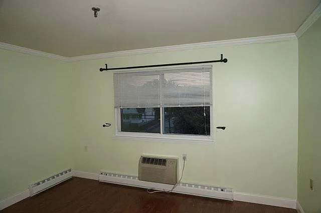 51 Schuyler Ave — Photo 9