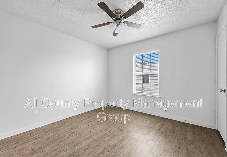 4921 Miller Ave — Photo 11