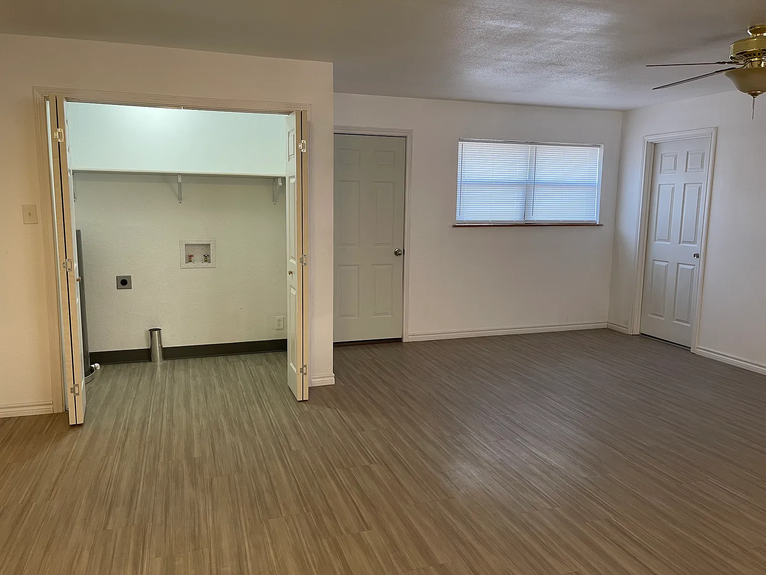 2 bed, $950 — Photo 4