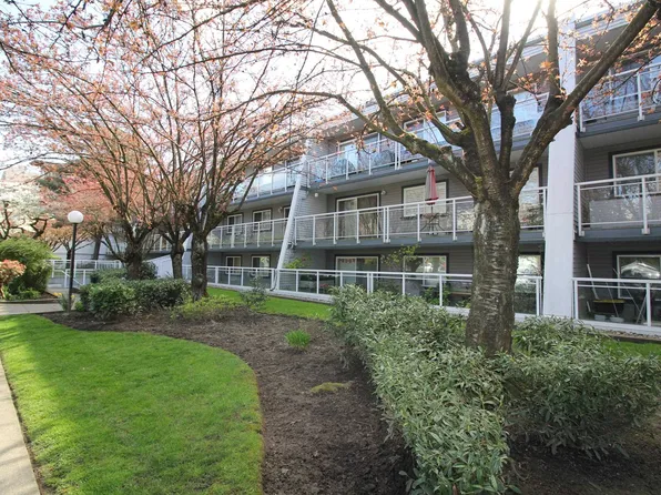 550 Royal Ave #109, New Westminster, BC V3L 5H9