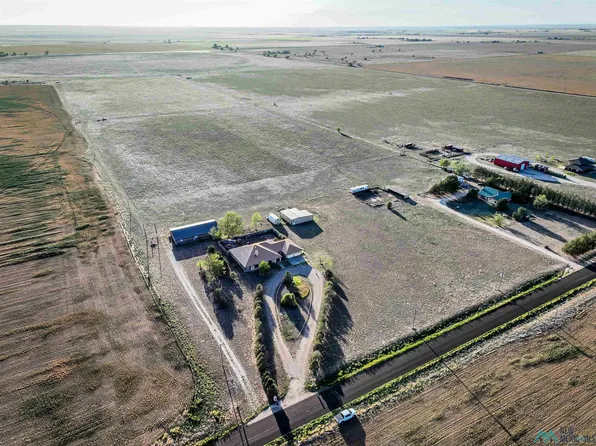 438 S Roosevelt Rd S #Y, Portales, NM 88130