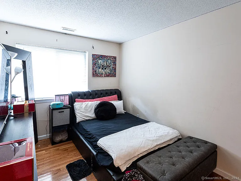 309 Ely Ave #H1 — Photo 13