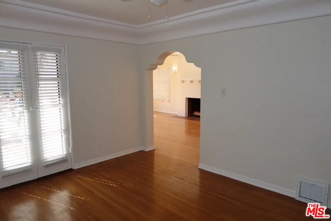 2 bed, 1.0 bath, 1570 sqft, $3,995 — Photo 4