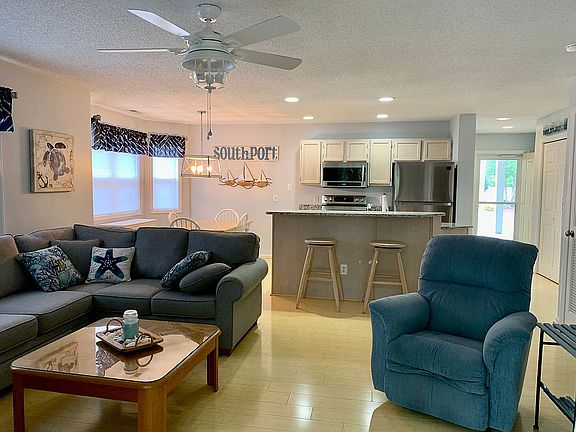 5th image of 3030 Marsh Winds Cir Unit 402