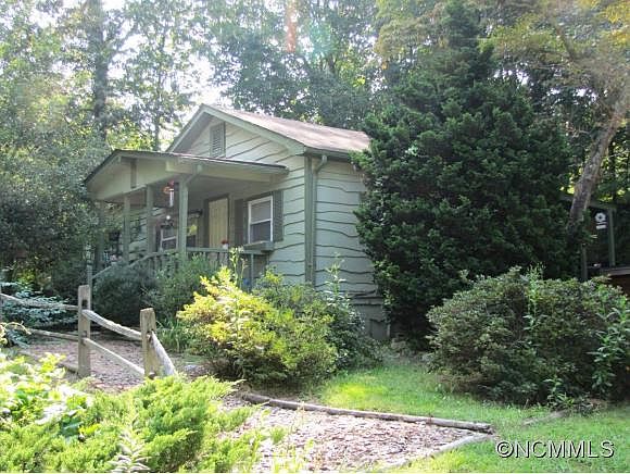 1st image of 796 Waddell Dr