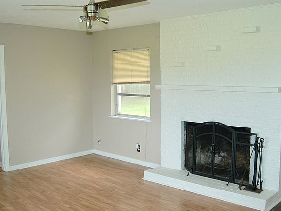 3rd image of 18743 S Fm 225