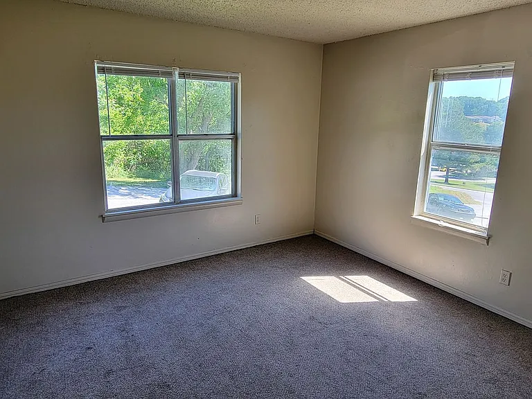 1526 Pineville Rd — Photo 11