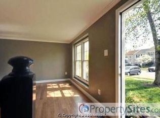 70 Windersal Ln, Parkville, MD 21234