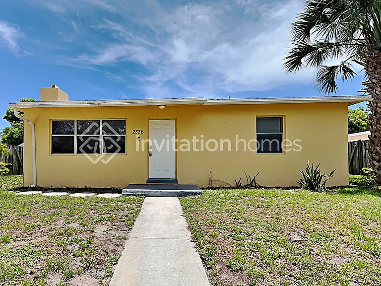 2336 Cypress Rd — Photo 1