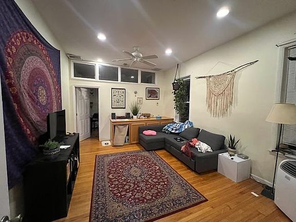 5th image of 817 N 24th St Floor 2