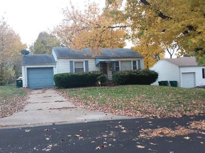 1st image of 1014 Roxton Dr