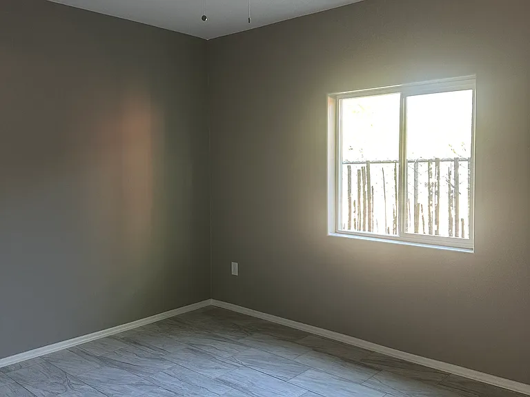 1133 N 14th Ave #2 — Photo 6