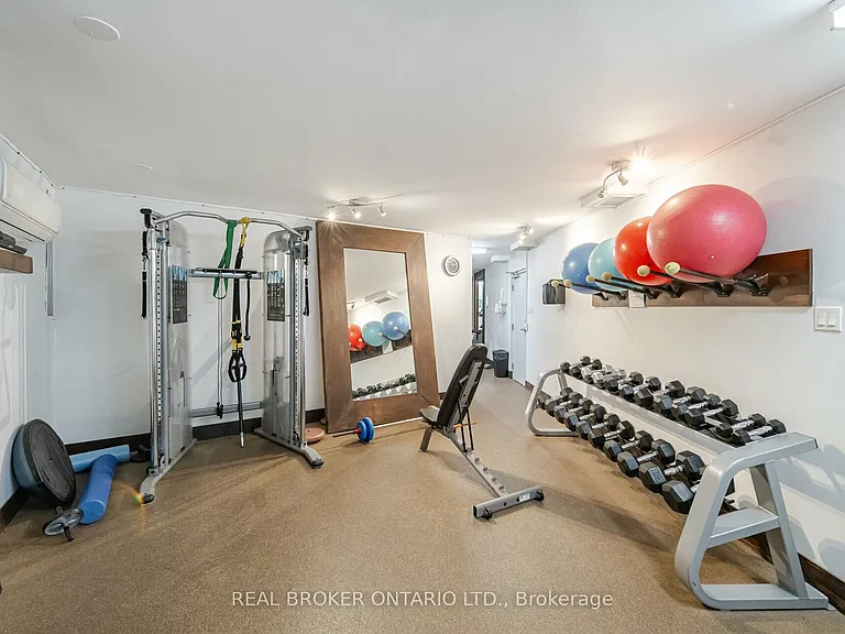 250 Queens Quay W #604 — Photo 33
