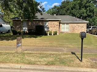 1332 Dunbarton Rd, Montgomery, AL 36117