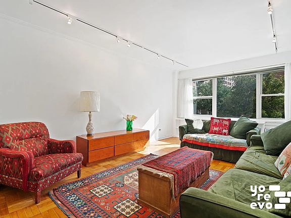 2nd image of 40 E 9th St APT 3K