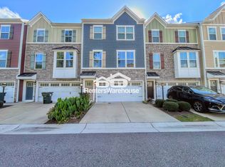 943 Centurion Cir, Chesapeake, VA 23323