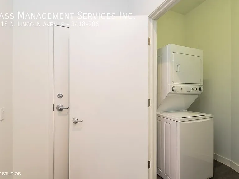 3418 N Lincoln Ave #206 — Photo 8