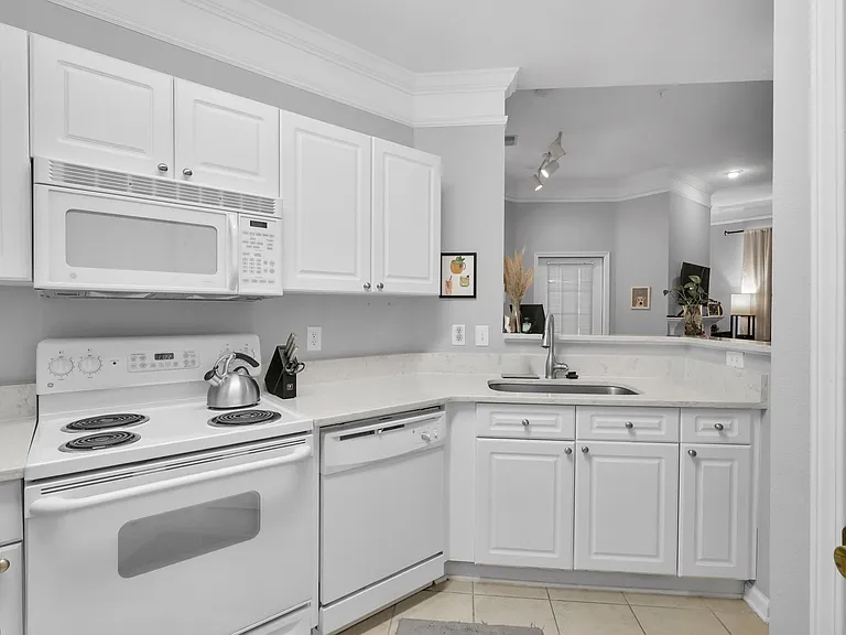 1733 Whitemarsh Way — Photo 12