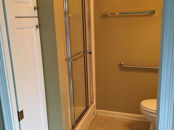 2nd image of 109 Havenwood Ln