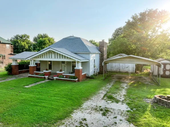 251 S 6th St, Ralston, OK 74650
