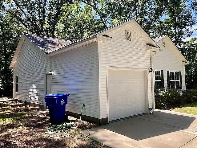 1731 E Avalon Cir — Photo 2