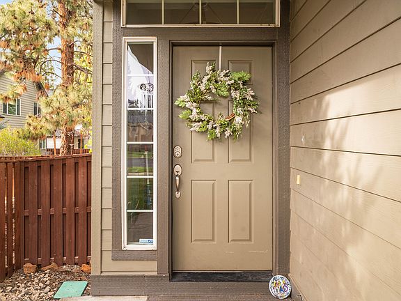 5th image of 19544 Salmonberry Ct