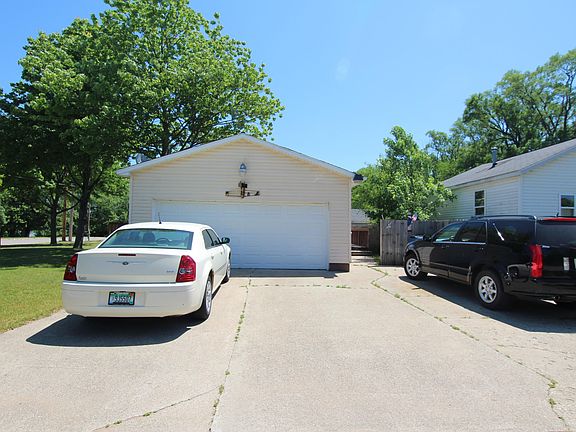 3rd image of 1614 Franklin Ave