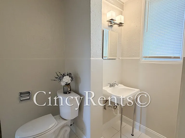 2235 Francis Ln #2 — Photo 8