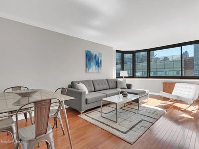 2000 Broadway APT 7G, New York, NY, 10023