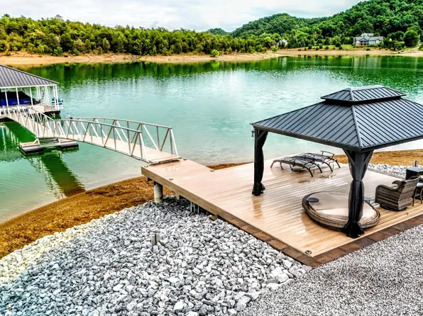 123 Belle Isle Dr, Sevierville, TN 37876