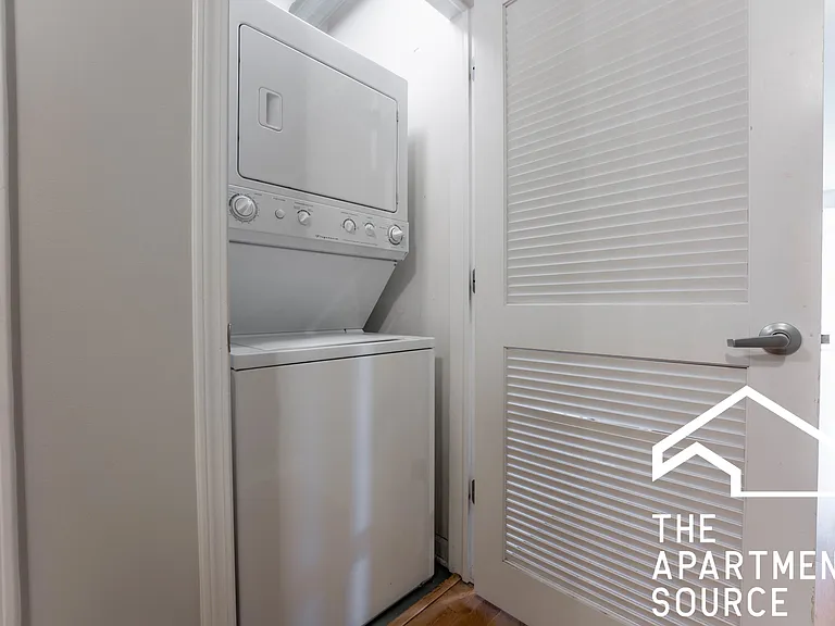 1464 S Michigan Ave #303 — Photo 3