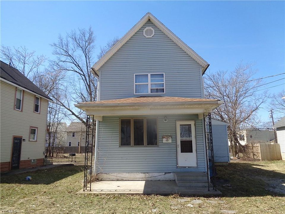 1st image of 2434 Apple Ave