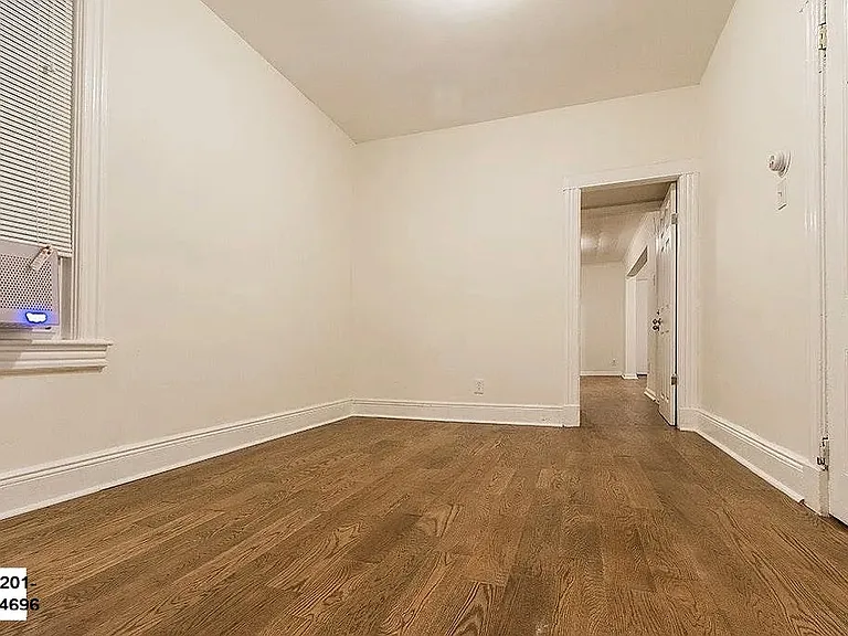 466 Mercer St #1 — Photo 9