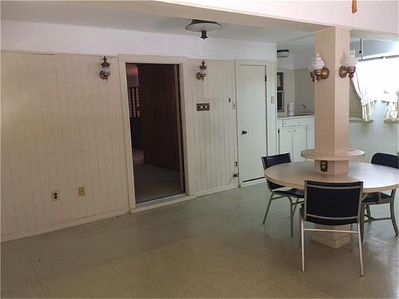 3rd image of 24250 Red Deer Dr