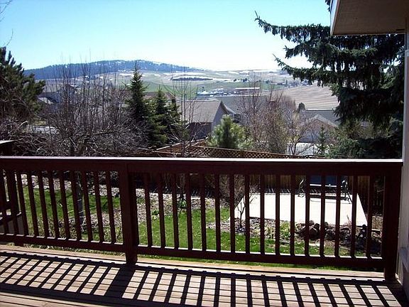 spacious deck with great southern exposure & views