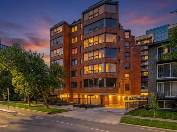 626 S 15th Ave SW #502, Calgary, AB T2R 0R5