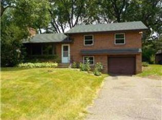 2596 Bittersweet Ln N, Maplewood, MN 55109