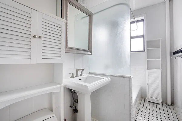 Sold by Compass | media 4