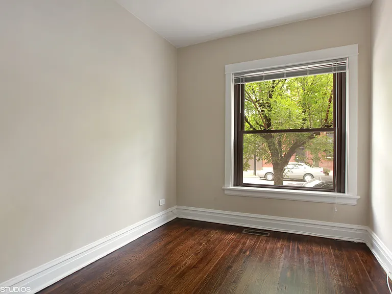 1806 N Sheffield Ave #1 — Photo 8