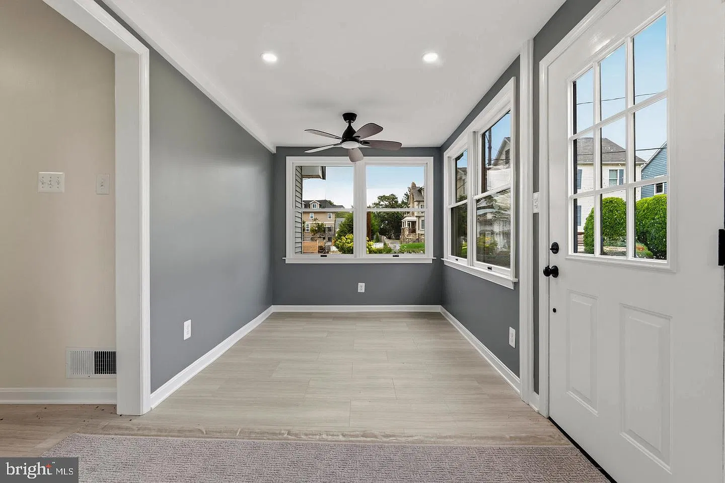 2 bed, 2.0 bath, 1864 sqft, $3,500 — Photo 4