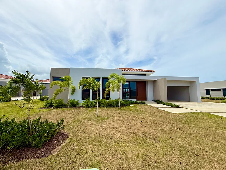 31 Los Lagos Palmas Del Mnr — Photo 1