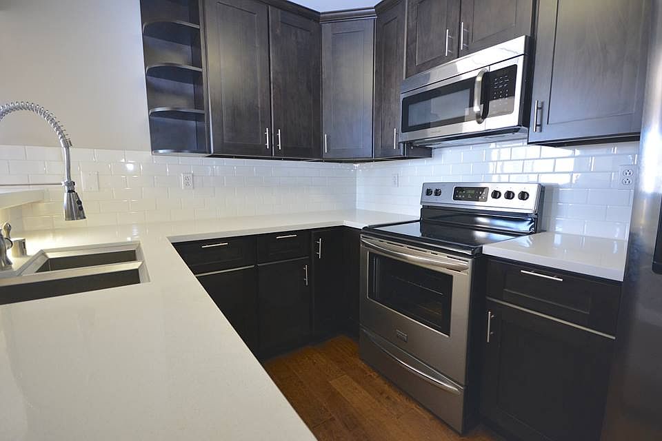 1st image of 1 Daniel Burnham Ct APT 922