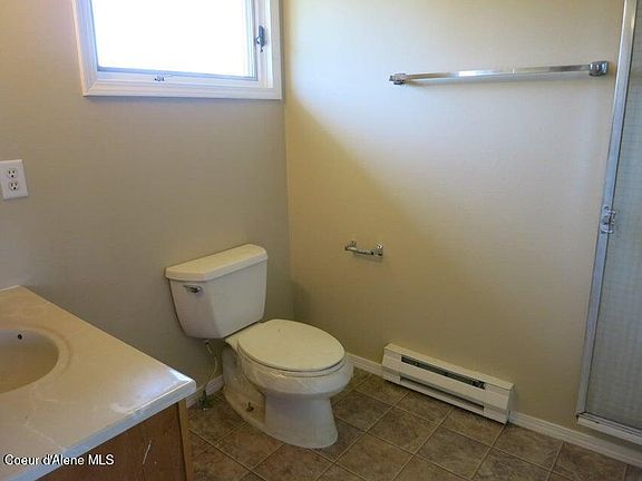 2nd image of 1100 N Wildrose Ln