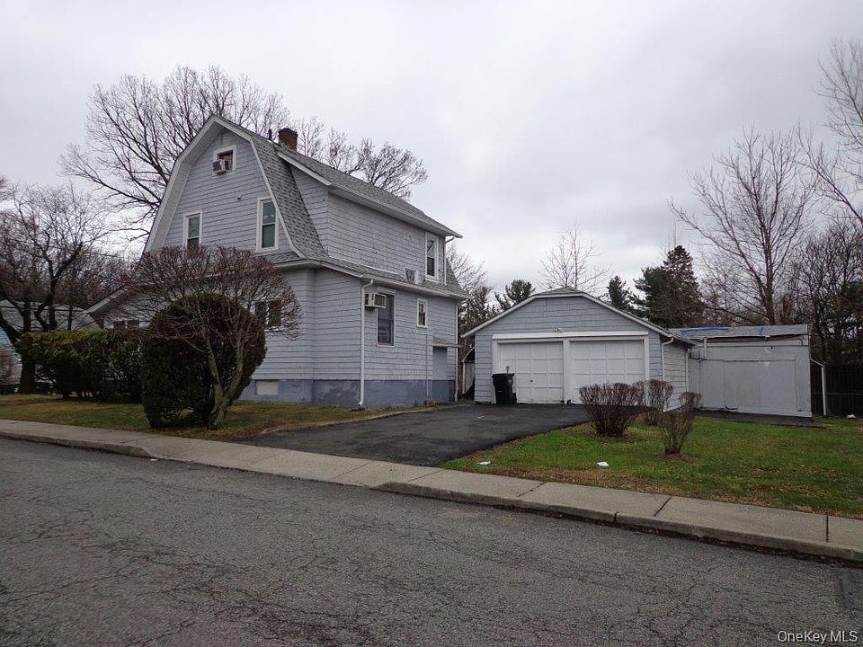 1st image of 208 Saddle River Road