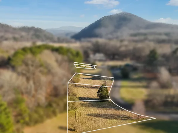 105 Tadpole Ln, Benton, TN 37307